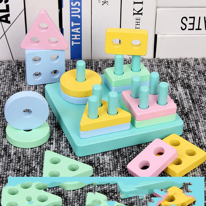 テーブル上でセット一式を配置した写真
