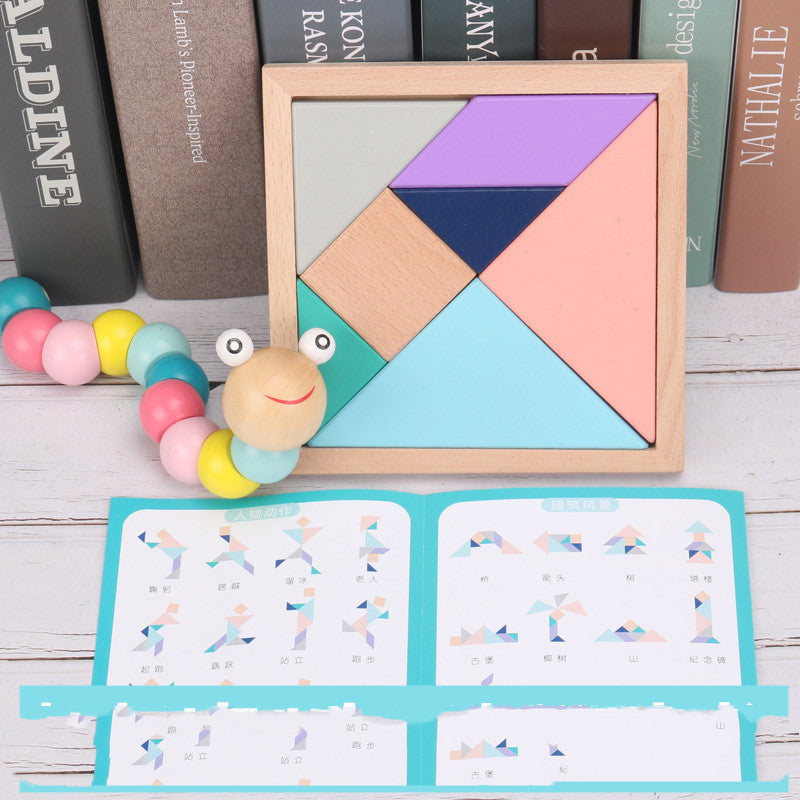 形合わせボードのピース欠けなく揃った完成図
