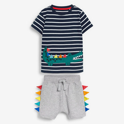 元気に動けてコーデが即完成する 男の子半袖Tシャツ＆ショートパンツ上下セット ボーダー×ワニモチーフ カラフルスパイクデザイン コットンニット 100~140cm