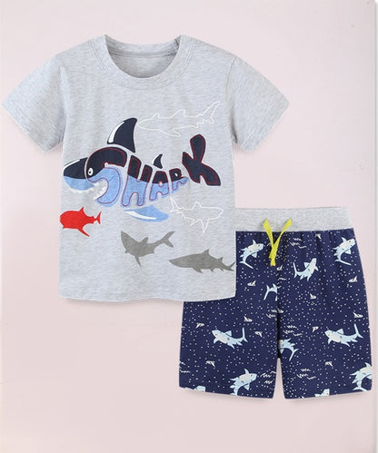 男の子 夏用 サメ柄 半袖Tシャツ＆ショートパンツ 2点セット 綿100% クルーネック 90〜140cm