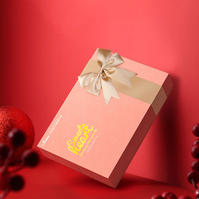 おしゃれなギフトボックス包装のKBEBEセット
