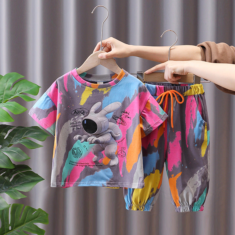 男の子 夏用 スポーツカジュアル 半袖Tシャツ＋ジョガーパンツ 上下2点セット（コットン）宇宙飛行士プリント