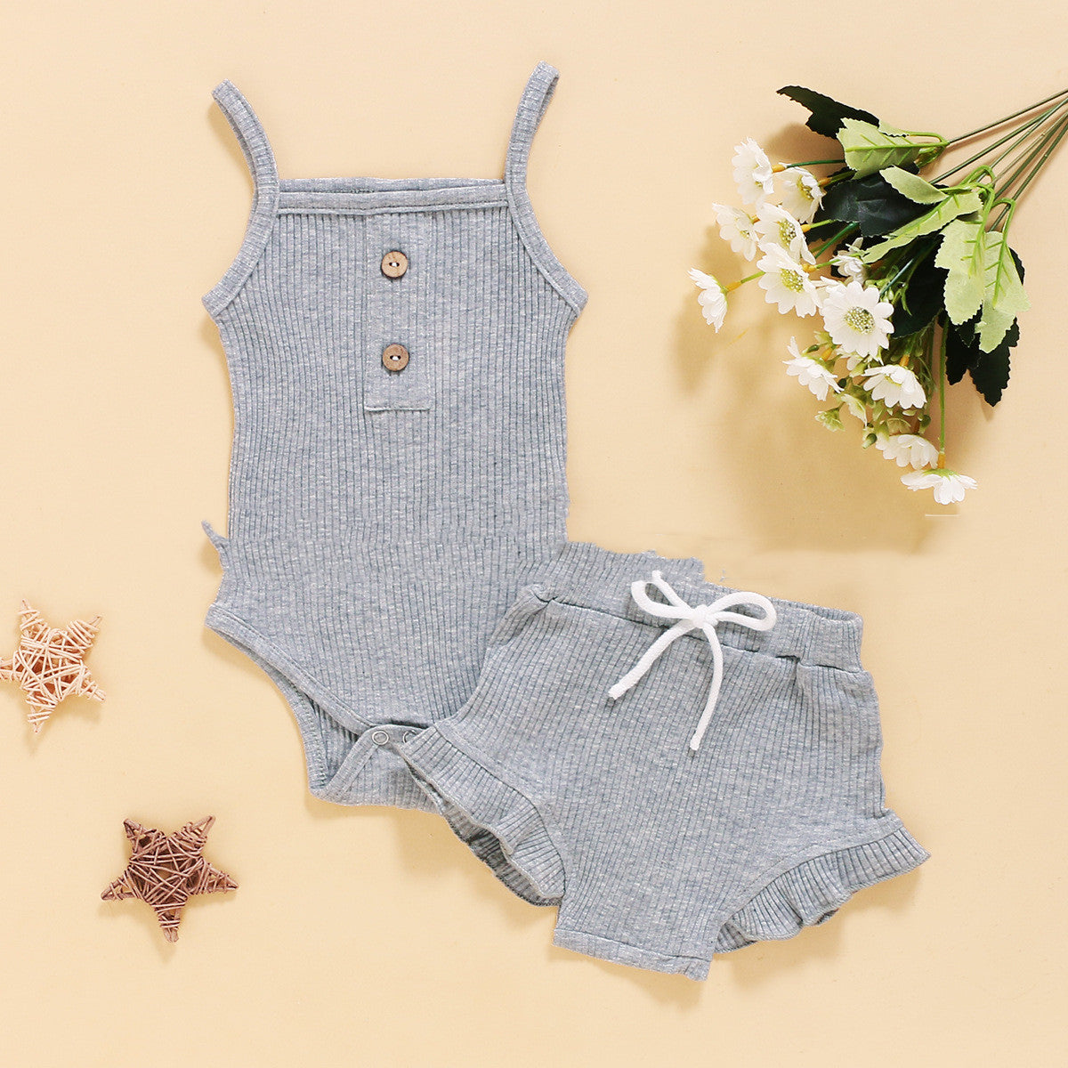 ふんわりやさしく着映える 女の子ベビー ノースリーブボディスーツ＆フリルショートパンツ上下セット リブニット無地 コットン 60~100cm