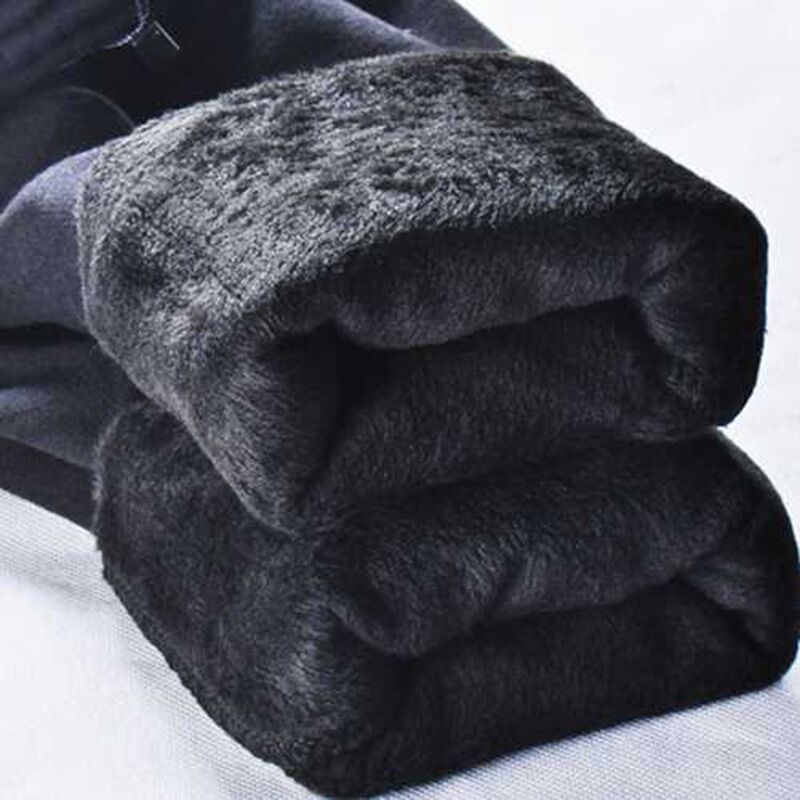 ふわふわの裏起毛フリース素材がわかる生地の折り重ねアップ
