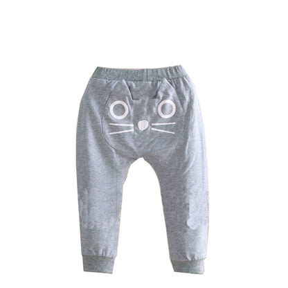 カラー違いのキャットデザインベビーパンツを並べたイメージ
