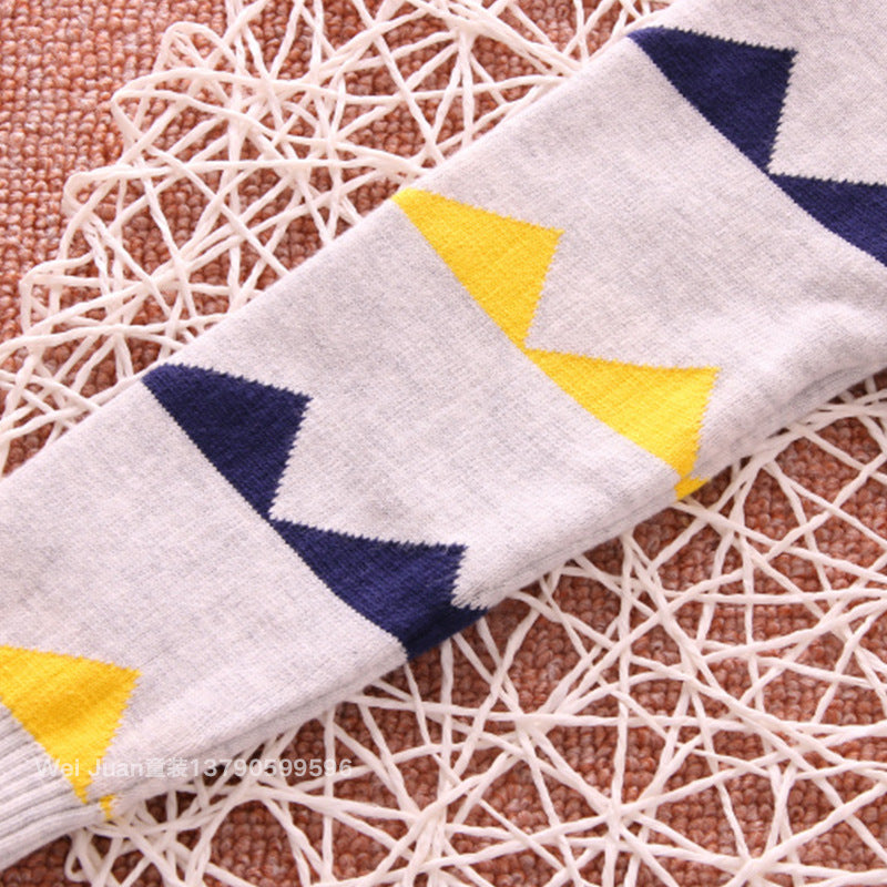 やさしい肌ざわりで春秋冬に頼れる 男の子長袖ニットセーター ワイルド恐竜カートゥーン柄 コットン100% 100〜140cm