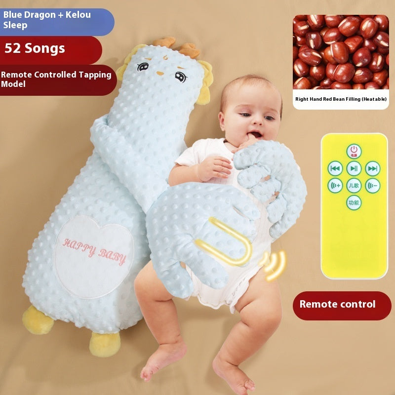 赤ちゃんがお昼寝している小麦パーム風クッションの上からの写真
