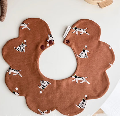 通気性抜群の赤ちゃん用スタイ 軽量で快適なビブ
