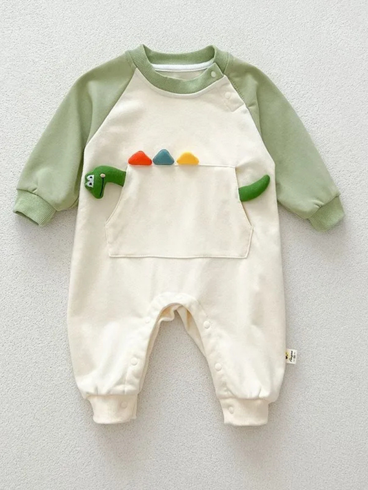 グリーンスリーブの韓国風長袖ベビーカバーオールを正面から撮影した全体画像
