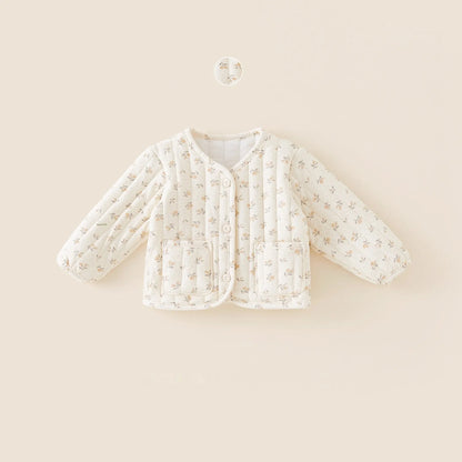 小花柄プリントとレースディテールが組み合わさったカーディガン風コートの胸元拡大写真
