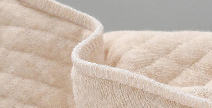 バックルグリーンのナチュラルコットンベビー服
