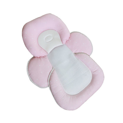 ピンクカラーのベビー成形まくら＆通気メッシュインナーパッド単体画像（新生児用サポートクッション）
