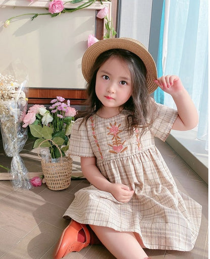 可憐な刺繍で上品にきまる 女の子半袖ワンピース チェック・小花柄 コットン100% 身長95~130cm対応