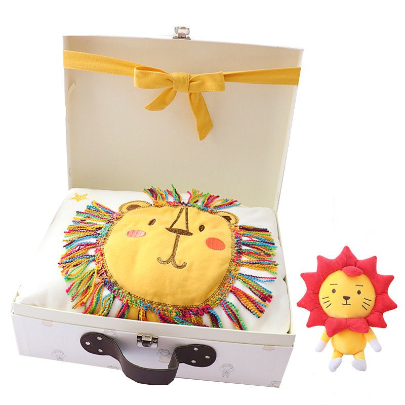 折りたたんだ状態のベビーブランケット
