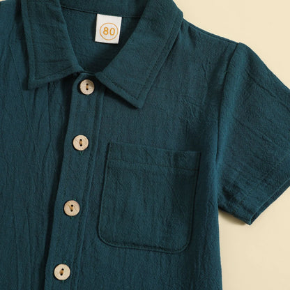 子ども半袖ポロシャツ ダークグリーン 襟とボタンのディテール
