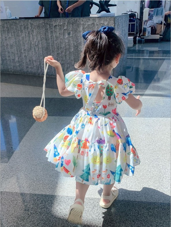 夏もさらっと可愛く映える 女の子パフスリーブワンピース 落書き風グラフィティ柄 コットン混 ホワイト 95~135cm