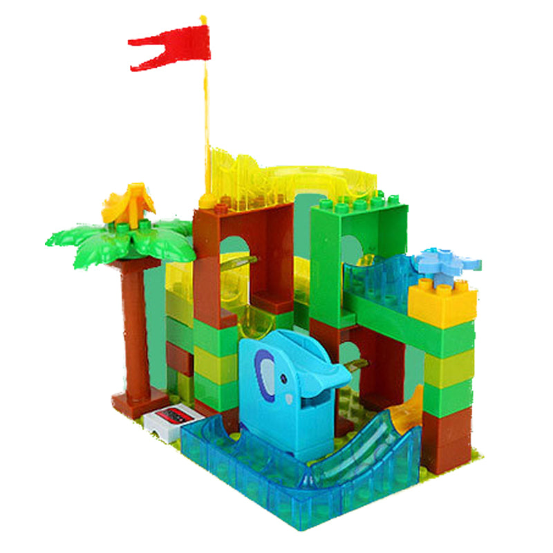 ベース土台の上にスロープと支柱を組み合わせたカラフルなブロックコース
