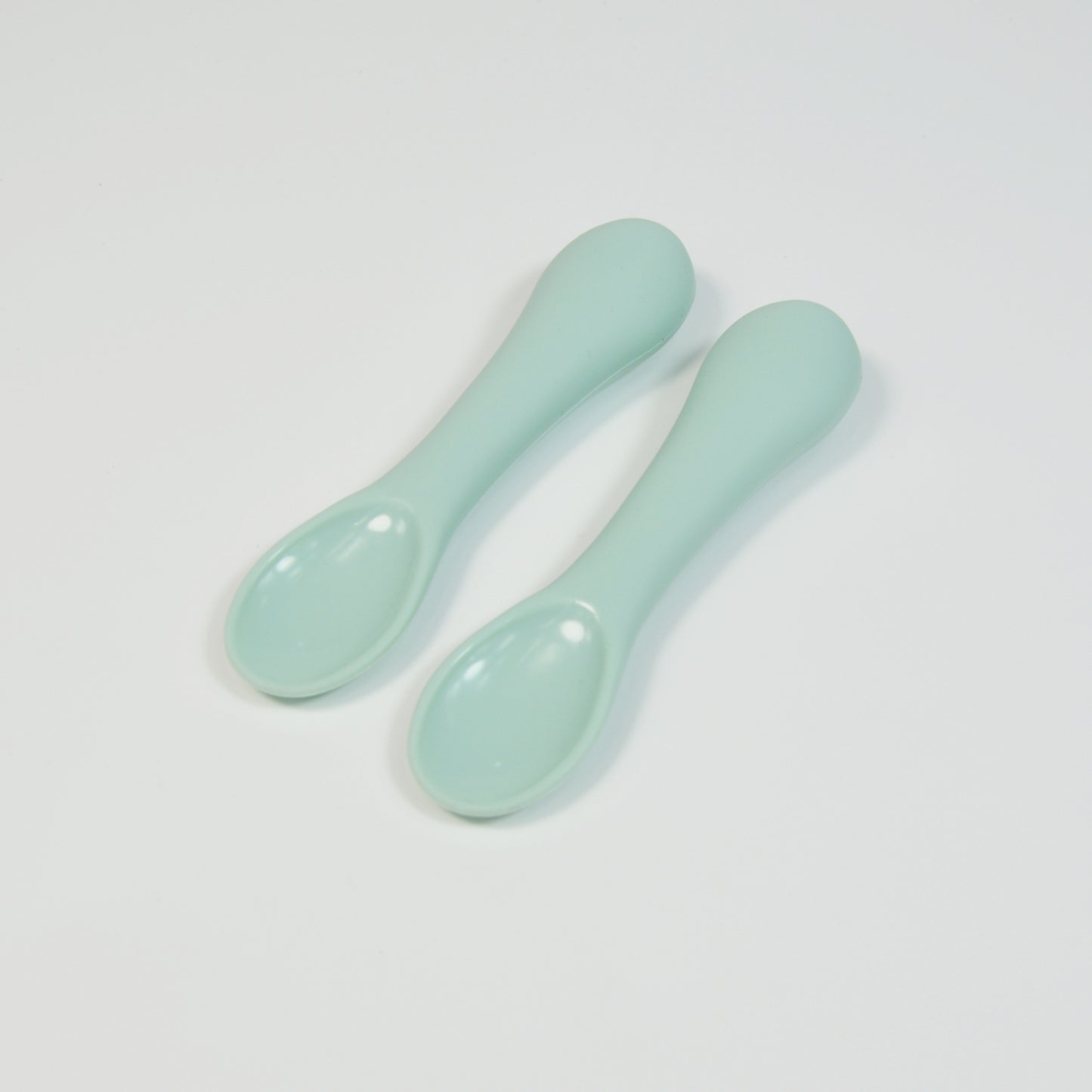 ベビーの手に優しい柔らかいシリコン素材
