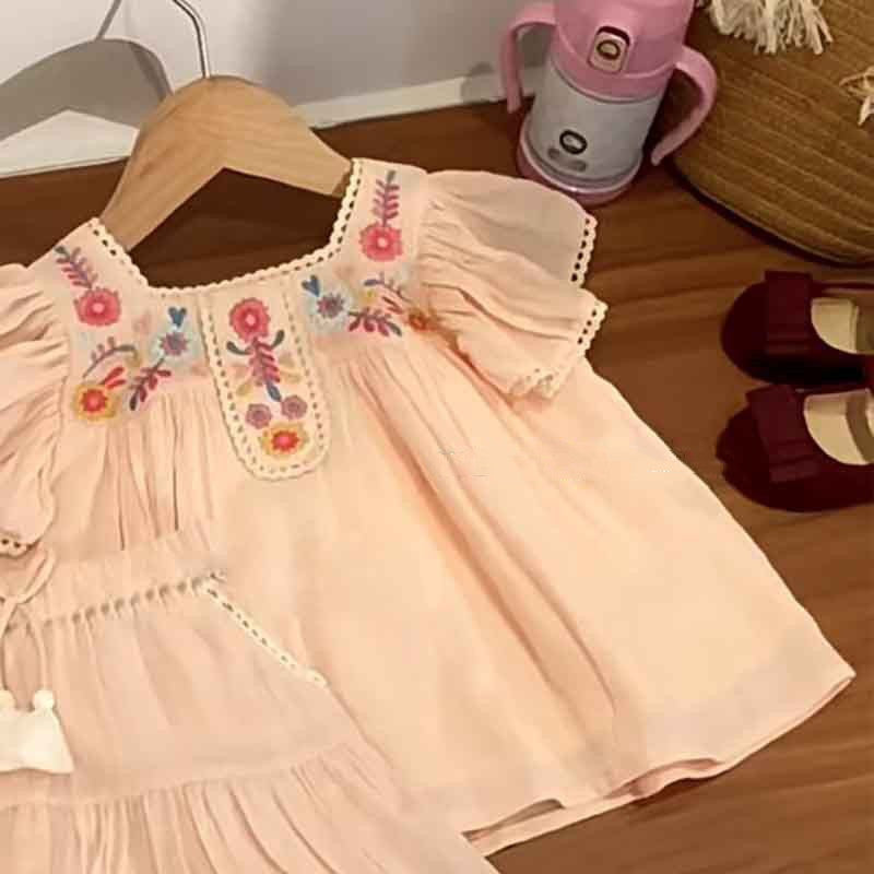 ふんわり涼しくおでかけが映える 女の子フレア袖ブラウス＆ティアードスカートセット 刺繍デザイン ポリエステル素材 80~130cm