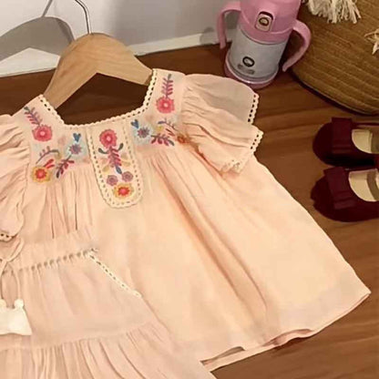 ふんわり涼しくおでかけが映える 女の子フレア袖ブラウス＆ティアードスカートセット 刺繍デザイン ポリエステル素材 80~130cm