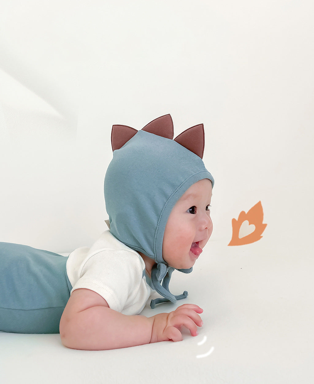 写真映えする遊び心がかわいい 赤ちゃんドラゴン配色ロンパース 取り外しボンネット帽子付き コーマ綿 66~90cm