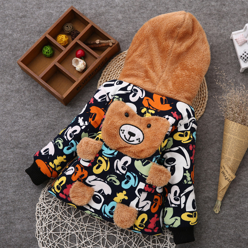 赤ちゃん用冬コートの背面デザイン
