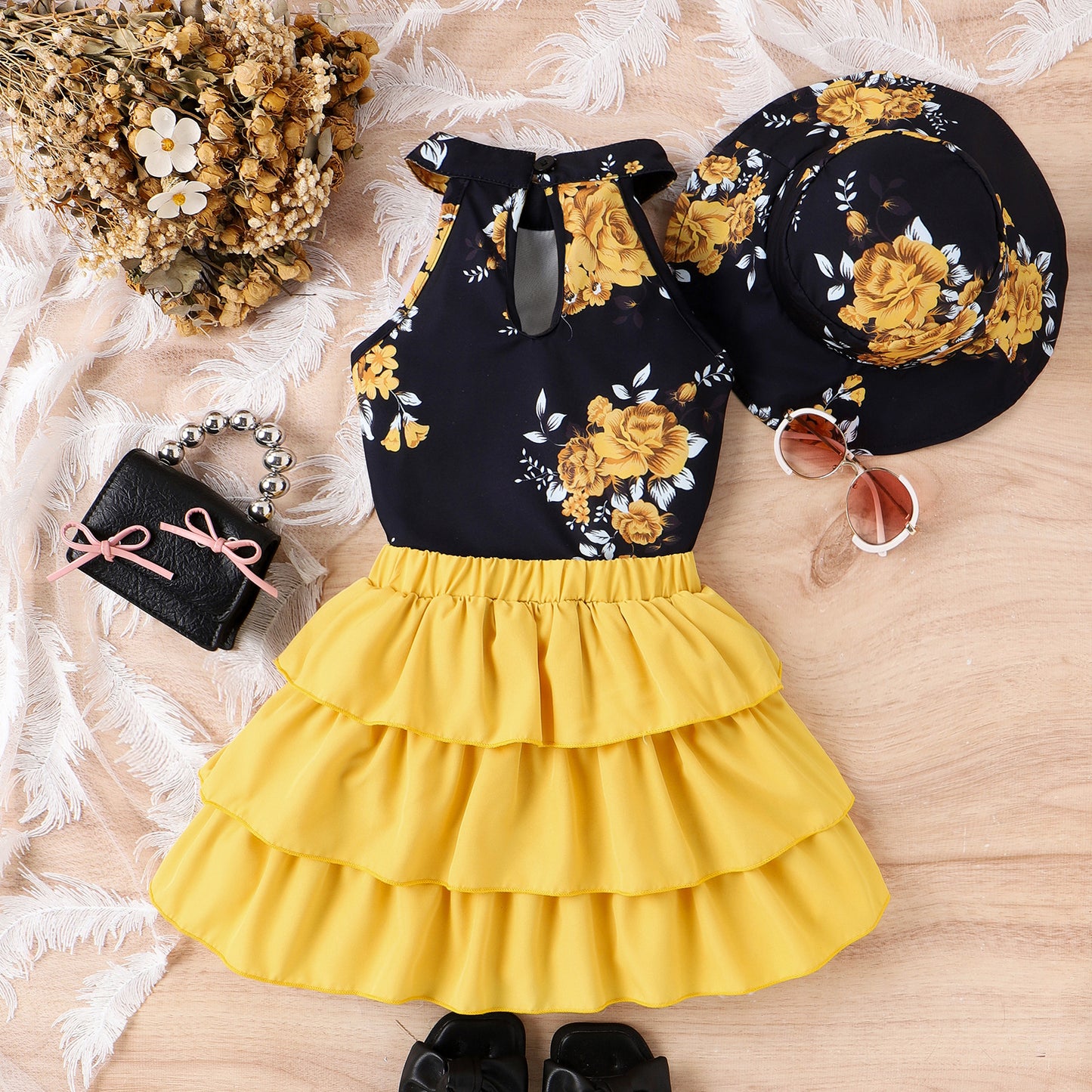 夏のおしゃれが一気に華やぐ 女の子ホルターネックトップス＆ティアードスカートセット 花柄プリント コットン 帽子付き 4〜7歳