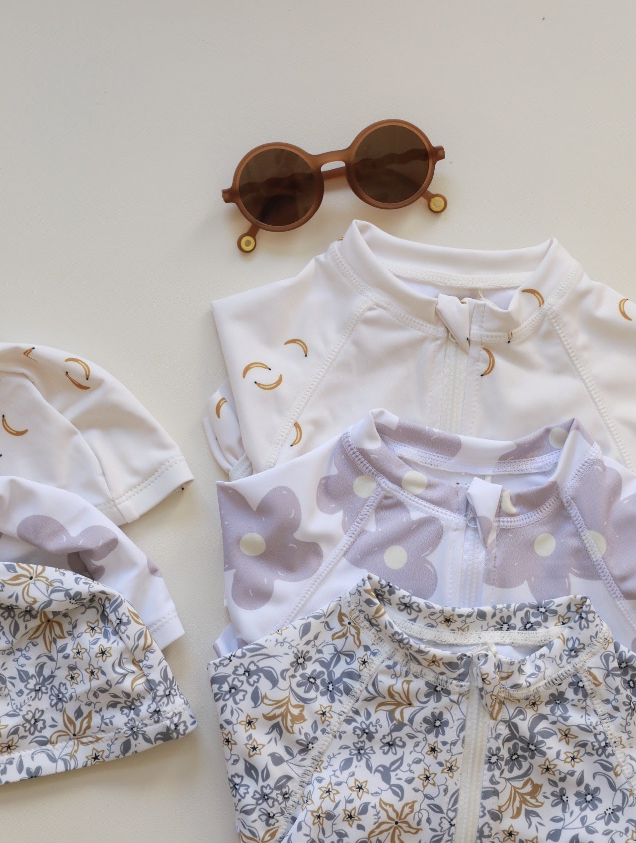 キッズ女の子 UV対策 ラッシュガード風 長袖ワンピース水着 フロントジップ フリル付き 高伸縮ポリエステル 80cm・90cm・100cm・110cm・120cm・130cm