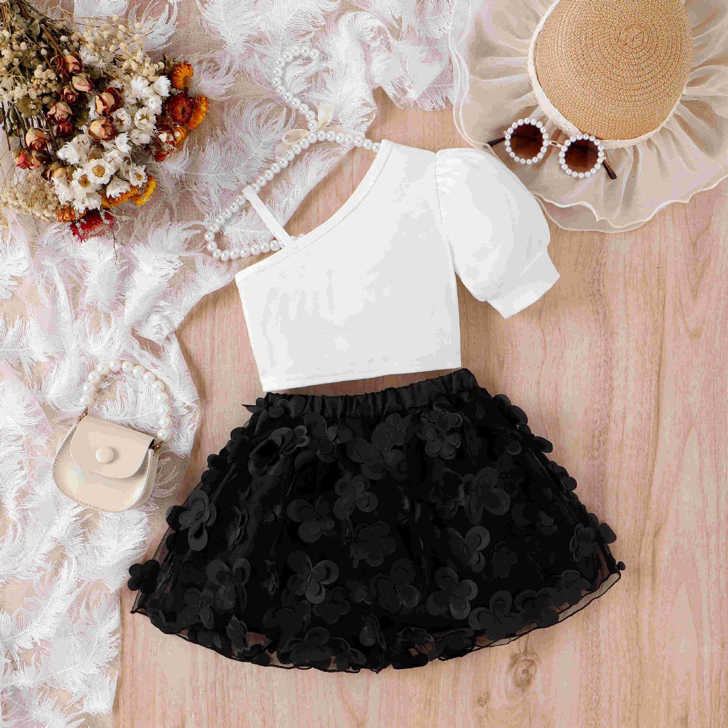 特別感がさらりと叶う 女の子ワンショルダートップス＆立体フラワーチュールスカートセット パフスリーブ大きめリボン コットン混 4~7歳