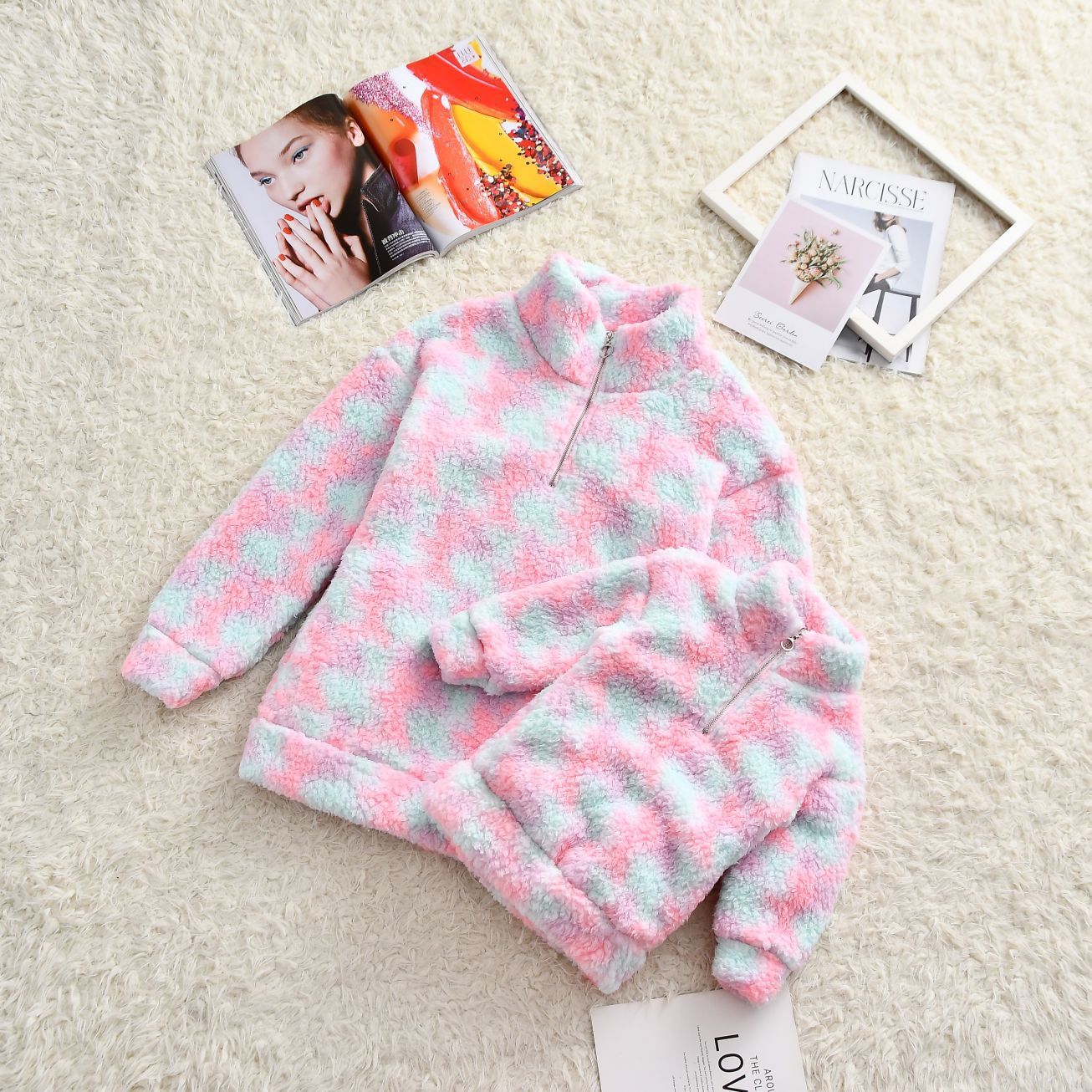 柔らかく暖かいポリエステル素材の服
