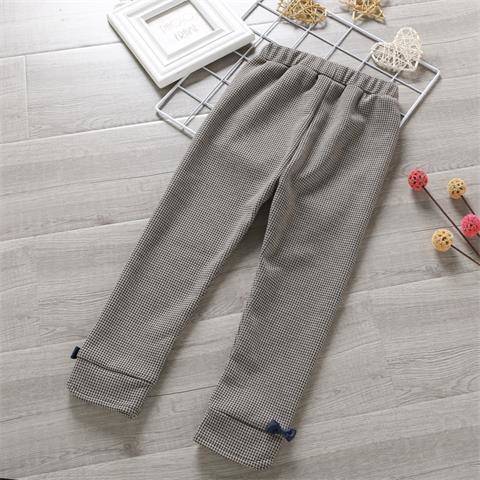 総ゴムウエストのガールズロングパンツは自分でお着替えしやすい仕様
