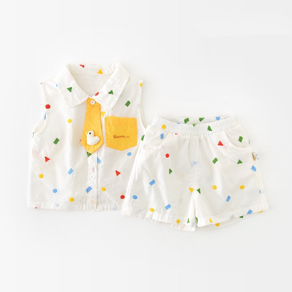 さらっと涼しく夏の韓国風コーデが完成する 子どもノースリーブベスト＆ショートパンツセット 幾何学刺繍デザイン コットン ホワイト 73〜100cm