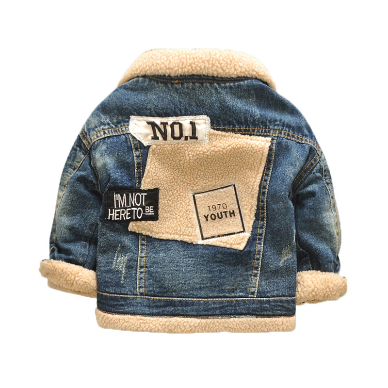 スクエアカラーの男の子用ジャケット
