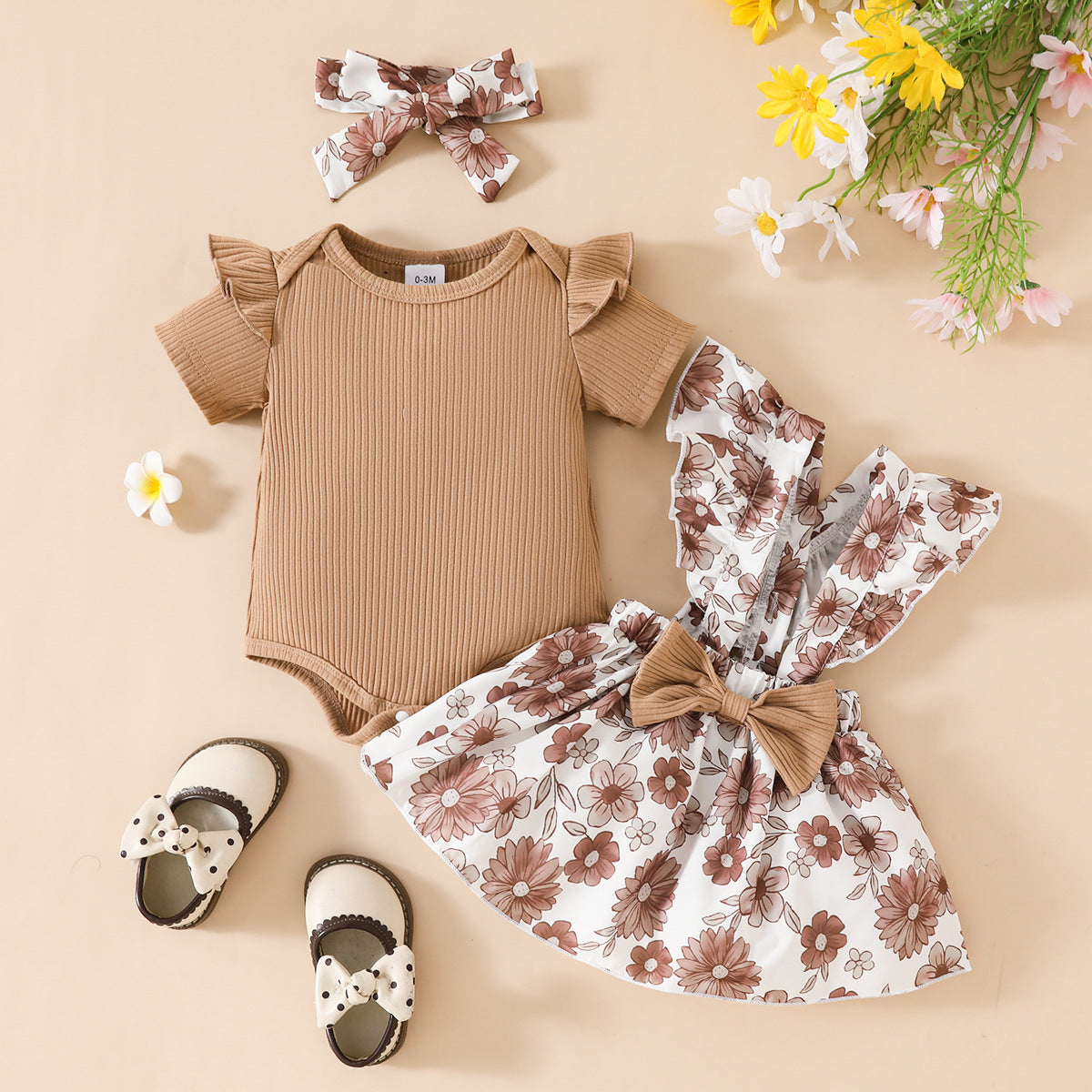ふんわりおめかしが一瞬で完成する 女の子ロンパース付きサスペンダースカート3点セット 花柄リボンヘアバンド ニット素材 ポリエステル 0〜18ヶ月