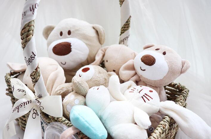 やわらかな質感のコットン生地がわかるぬいぐるみの質感アップ
