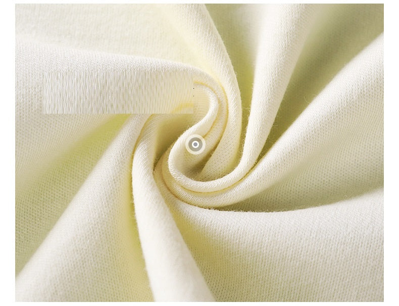 コットン素材で肌にやさしいベビーカーディガン風ベスト
