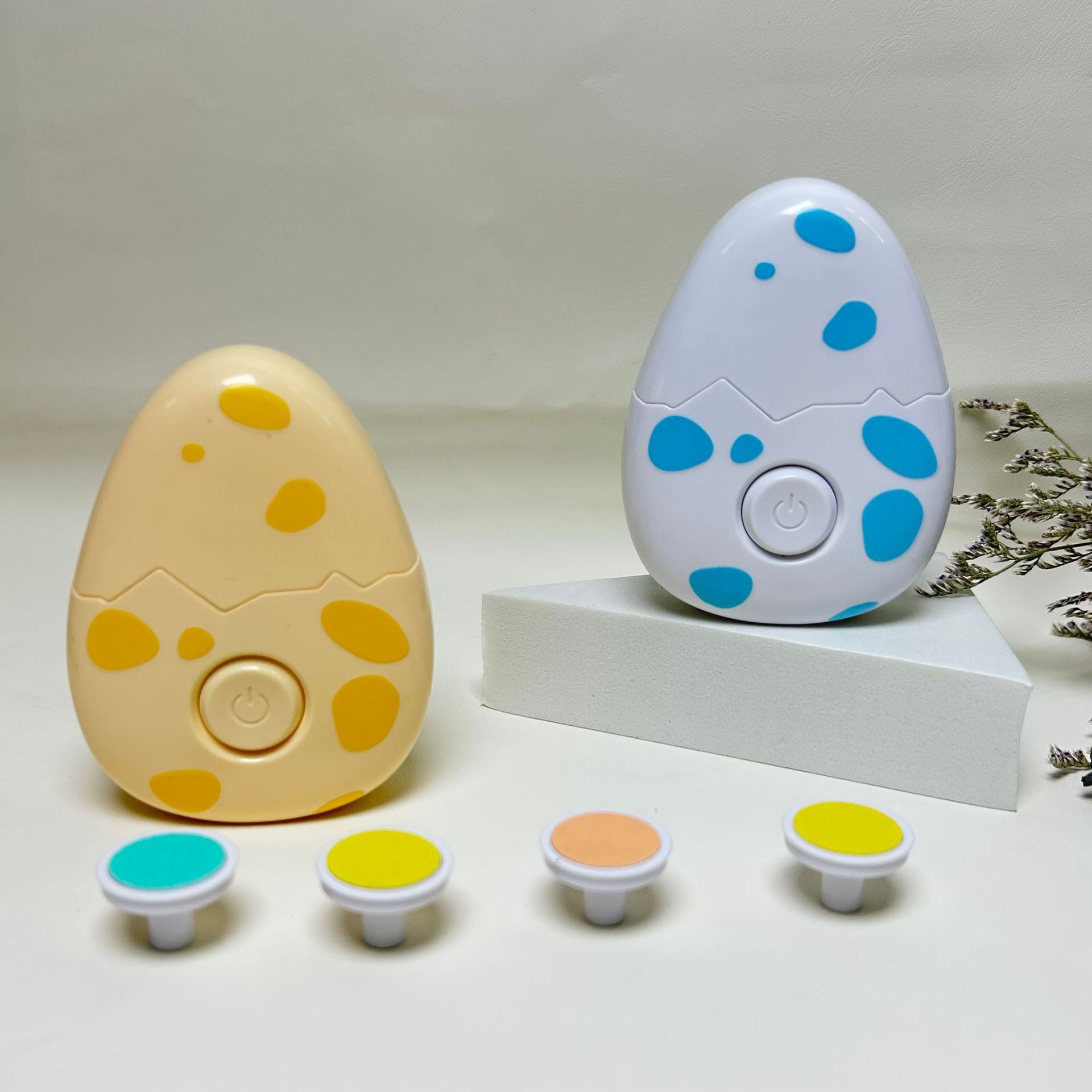 キッズ電動爪やすり イエロー パッケージ画像 研磨ヘッド表示付き（赤ちゃん爪ケア）
