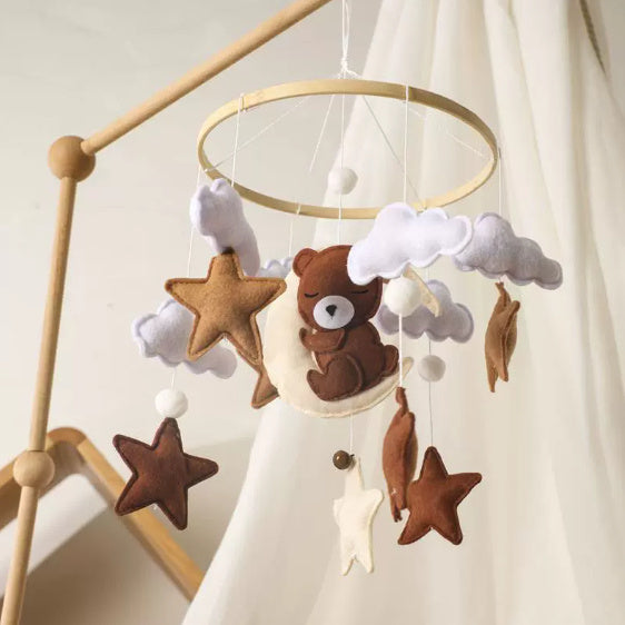 フェルトボールとアーチ構造のディテール写真
