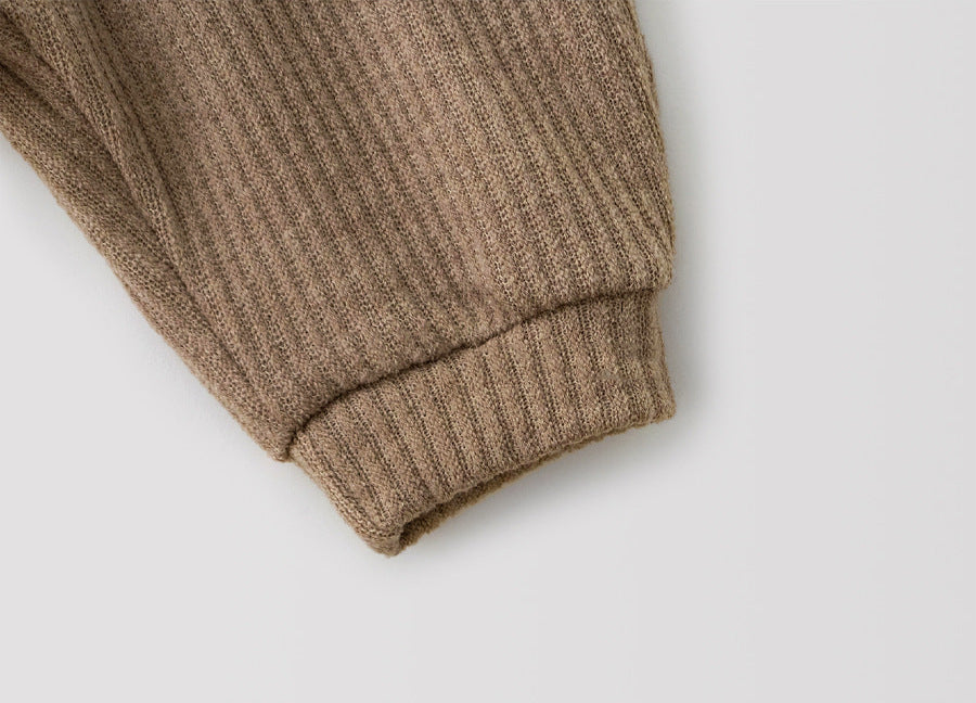 リブ素材の生地アップディテール
