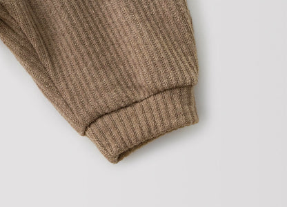 リブ素材の生地アップディテール
