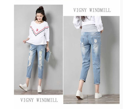 正面と後ろ姿を比較できるマタニティ九分丈パンツの着用イメージ
