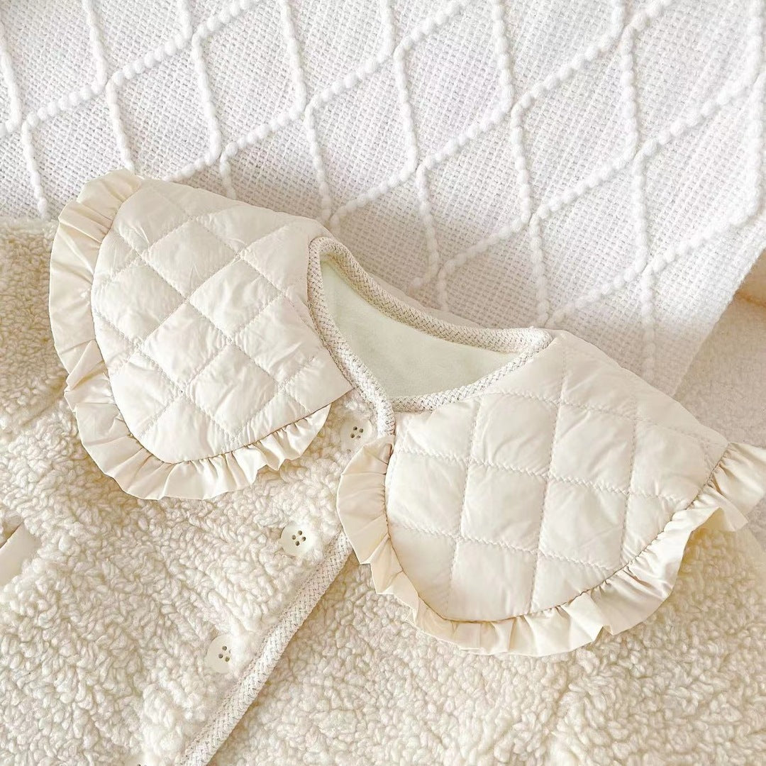 柔らかい裏地付きベビージャケット
