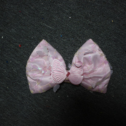 リボン付きの可愛いプリンセスドレス
