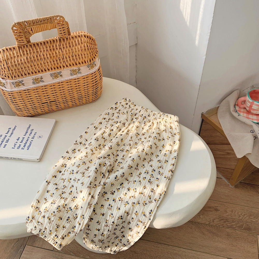 保育園や公園遊びに便利なゆったりシルエット子どもパンツ
