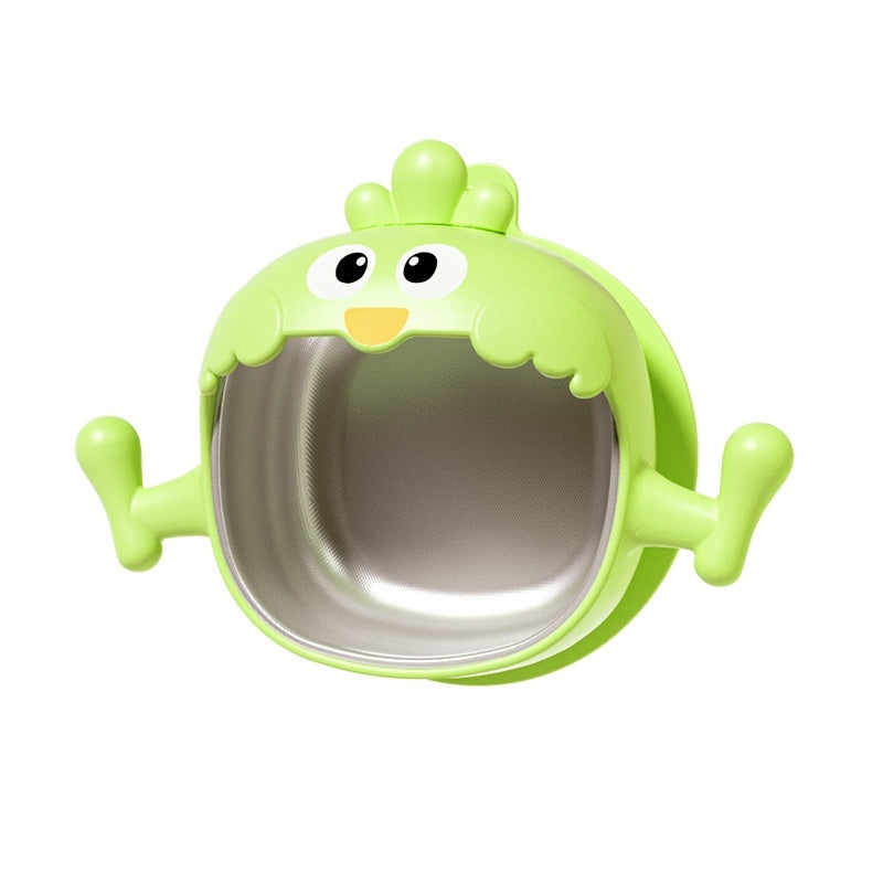 グリーンのひよこシリコンベビーボウルを前に笑っている赤ちゃんの画像（ひよこベビーボウル）
