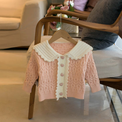 襟付きデザインの女の子用ベビーアウター
