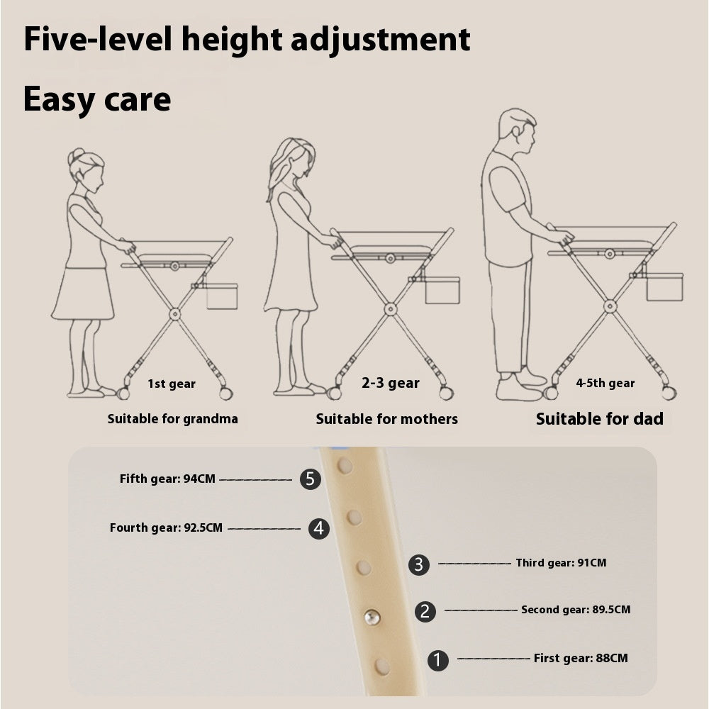 グレーカラーの折りたたみ式ベビー交換テーブル
