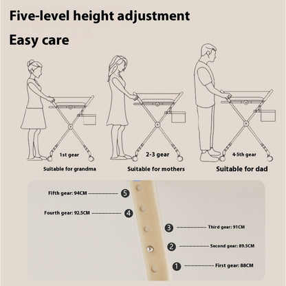 グレーカラーの折りたたみ式ベビー交換テーブル
