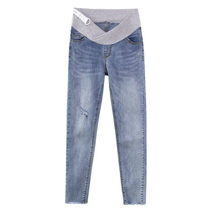 マタニティデニムパンツの商品単体イメージ（腹部カバー付き）
