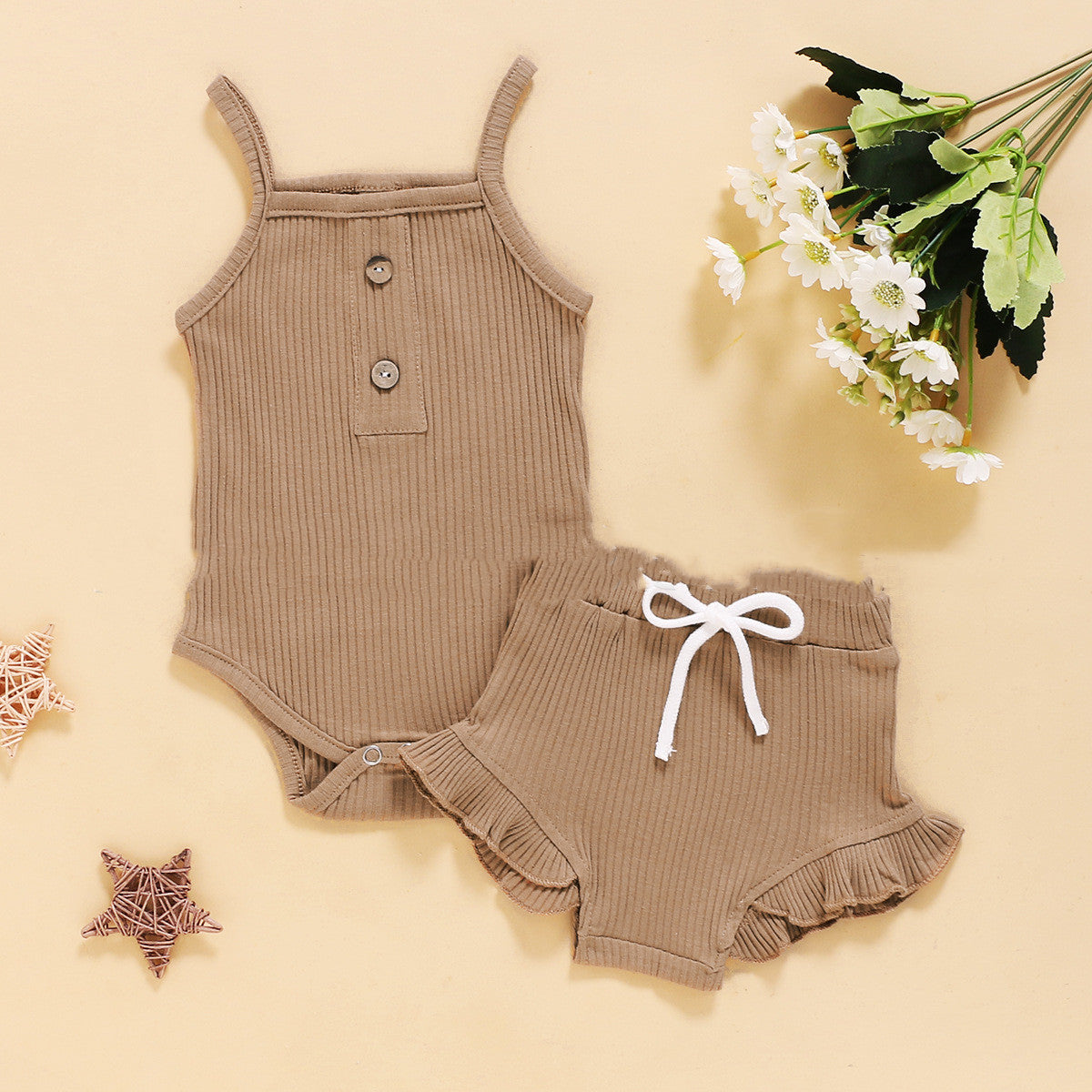 ふんわりやさしく着映える 女の子ベビー ノースリーブボディスーツ＆フリルショートパンツ上下セット リブニット無地 コットン 60~100cm